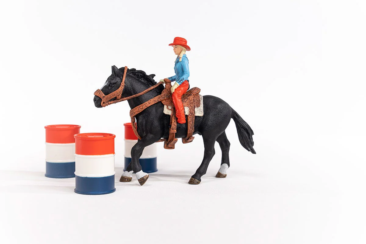 Barrel racing met cowgirl - Image 4