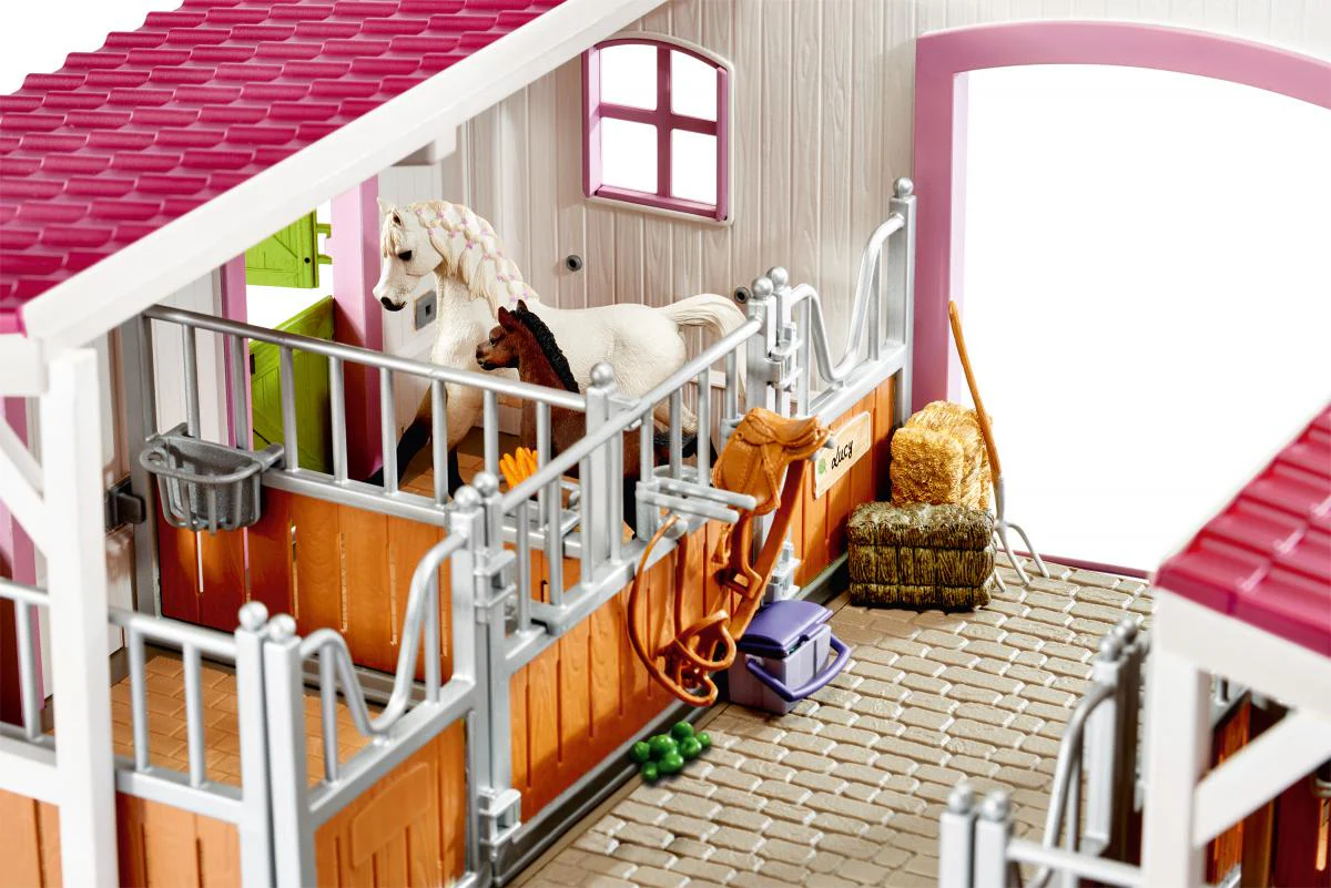 Manege met amazone en paarden - Image 10