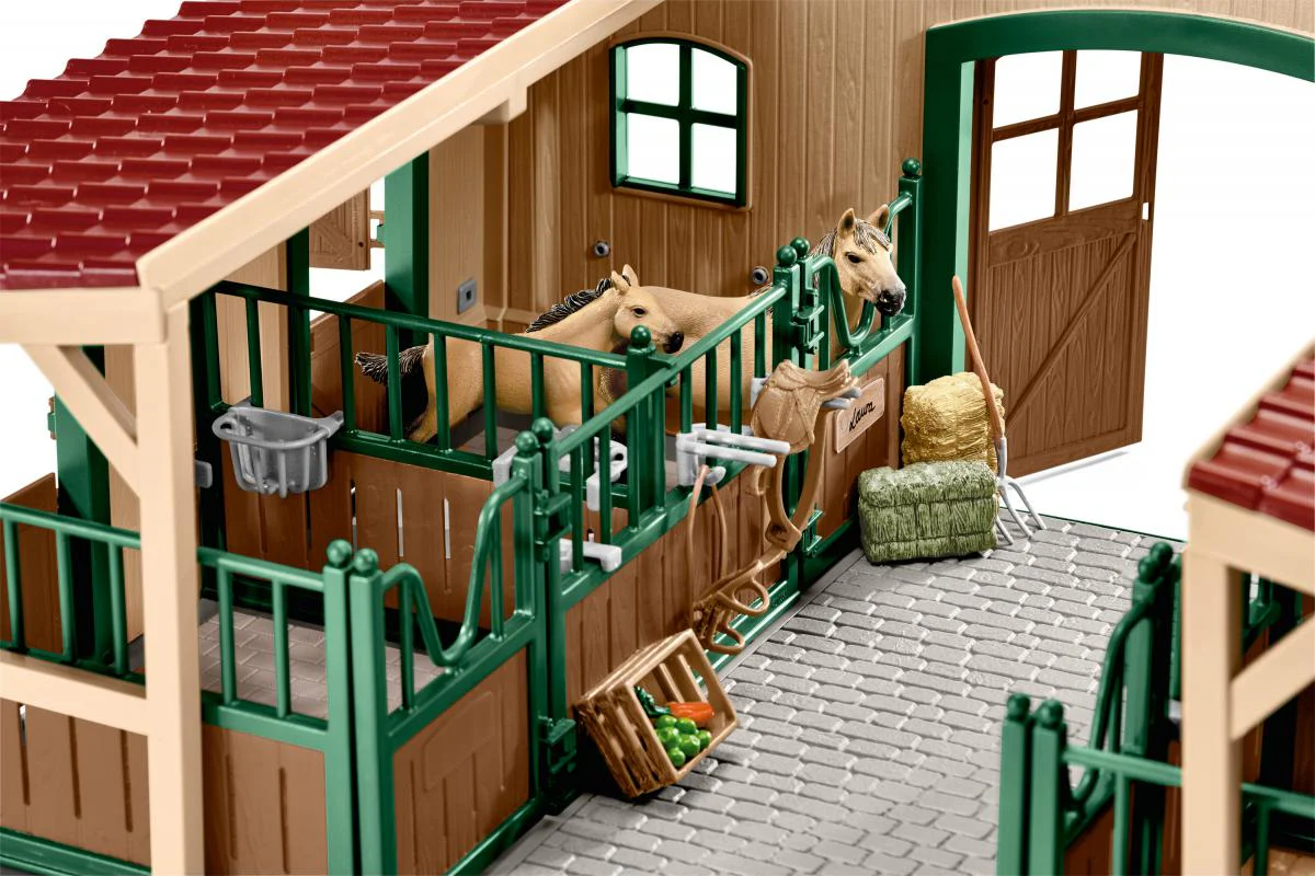 Paardenstal met paarden en toebehoren - Image 3